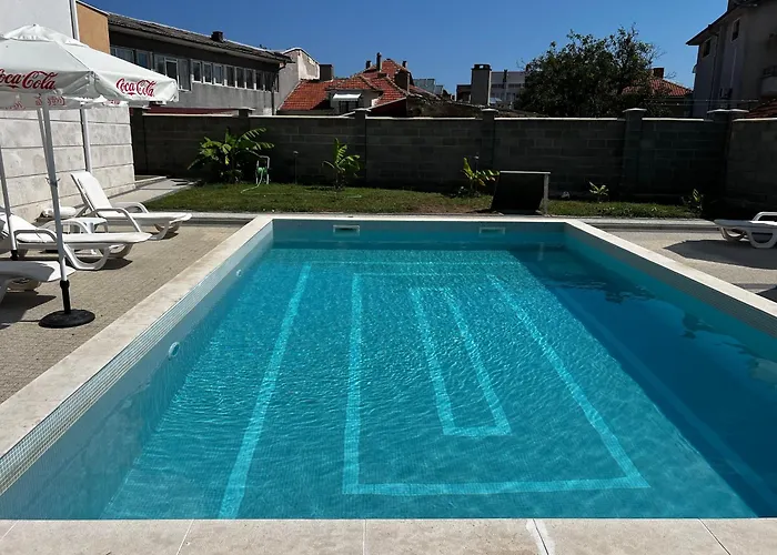 Obzor Апартамент *