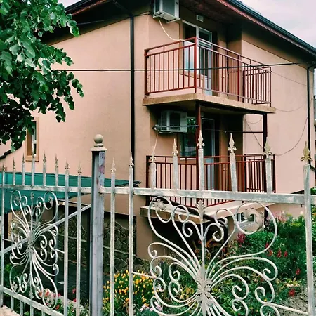 Konukevi тук е така Obzor