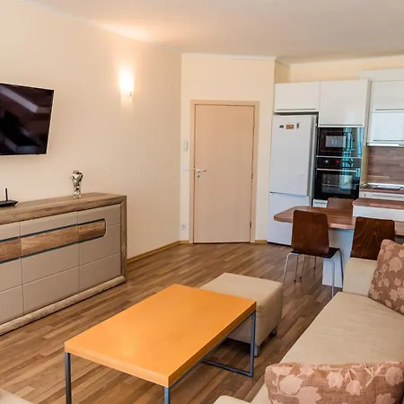 бийч а 201-202 Apartament *